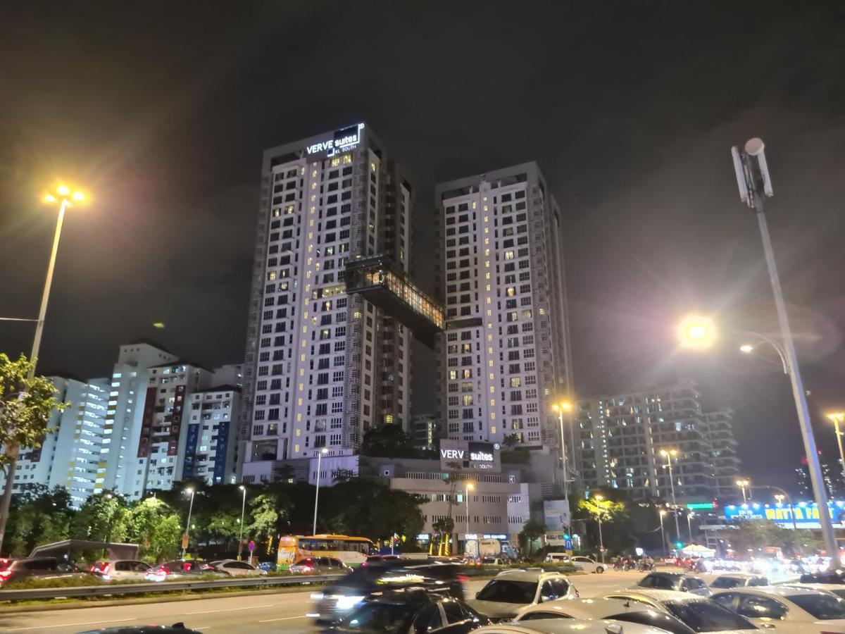 Pangsapuri Verve 2bedroom 2to6pax Near Midvalley Megamall